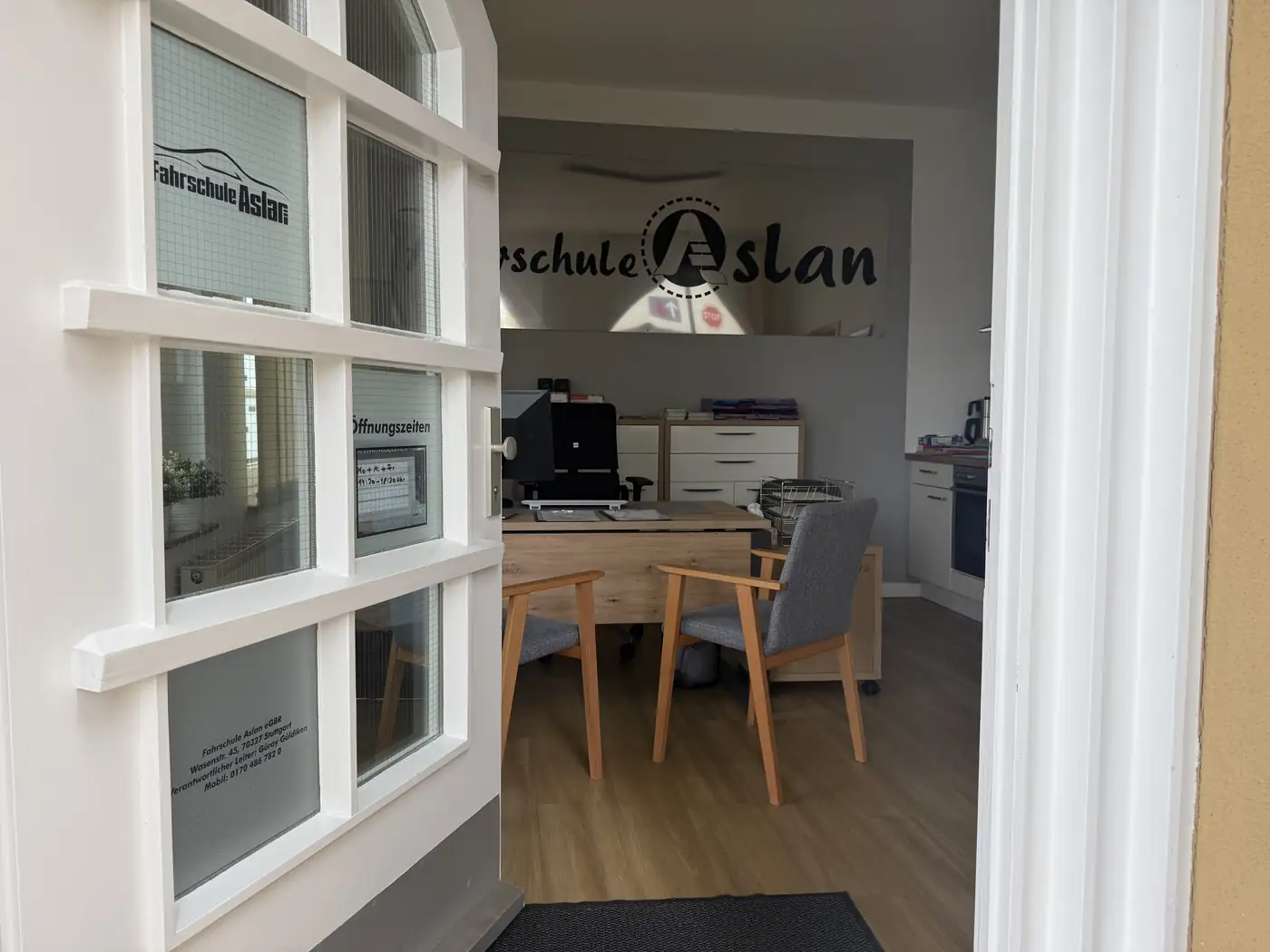 Büro der Fahrschule Aslan